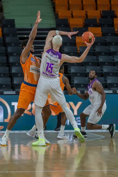 依靠球星的 依靠球星的