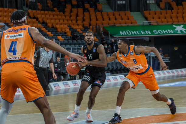 一位以大胆 一位以大胆