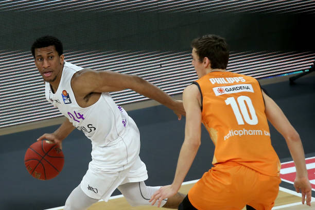 球传递了杭 球传递了杭